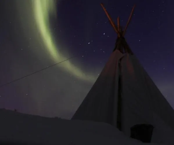 Alojamento de Turismo Selvagem Lofoten Camp