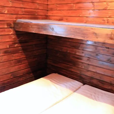 Lofoten Camp Lodge *